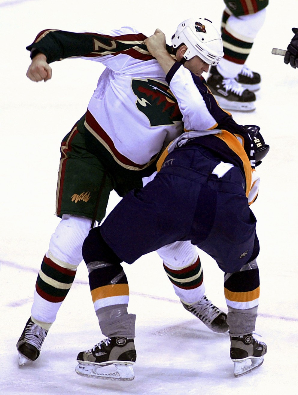 Johnson (vľavo) si nikdy nešiel po bitku ďaleko.