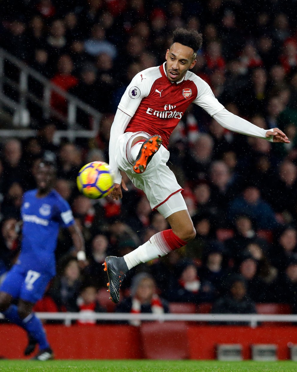 Pierre-Emerick Aubameyang prispel gólom k víťazstvu Arsenalu.