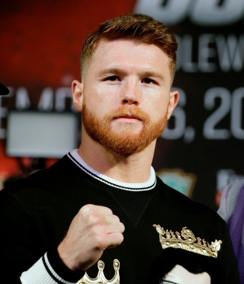 Canelo Alvarez nebude aktívne boxovať pol roka.