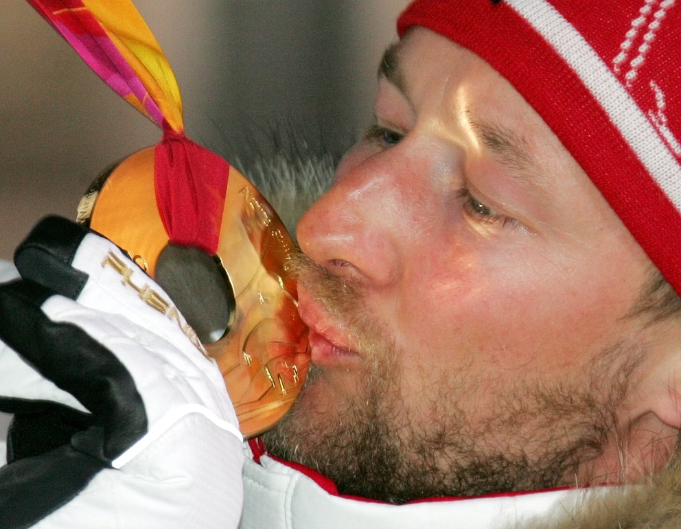 Kjetil André Aamodt, štvornásobný olympijský víťaz, päťnásobný majster sveta. Jazdil všetky dispciplíny alpského lyžovania.