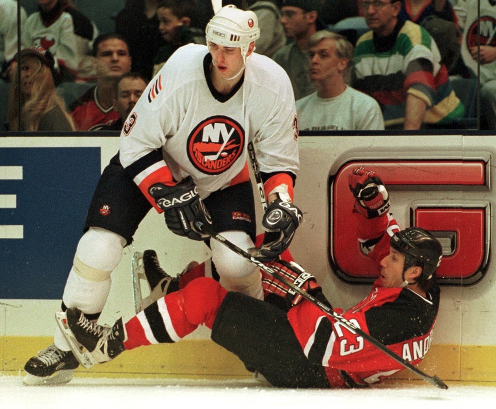 Zdeno Chára ešte v drese NY Islanders.