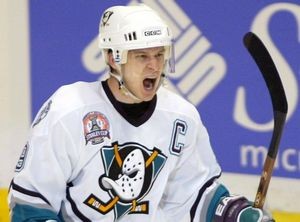 Paul Kariya.