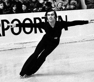 Krasokorčuliar Ondrej Nepela je zatiaľ jediný Slovák, ktorý na zimných olympijských hrách vyhral. Zlato získal v Sappore 1972.