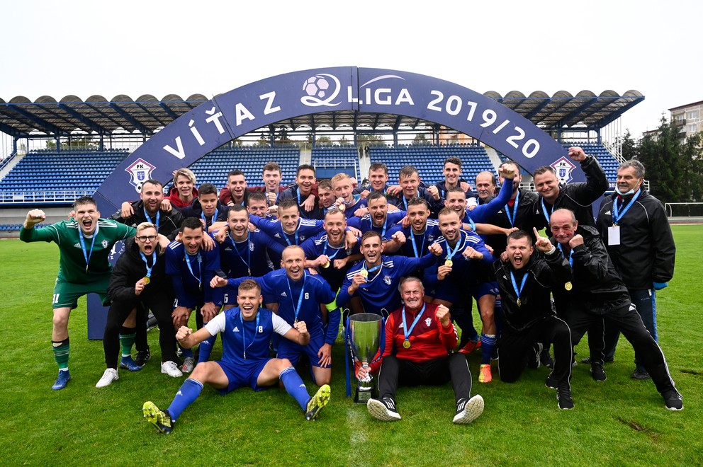 Služby mladých slovenských hráčov využíva vo veľkom aj Dubnica nad Váhom, vlaňajší víťaz druhej ligy.