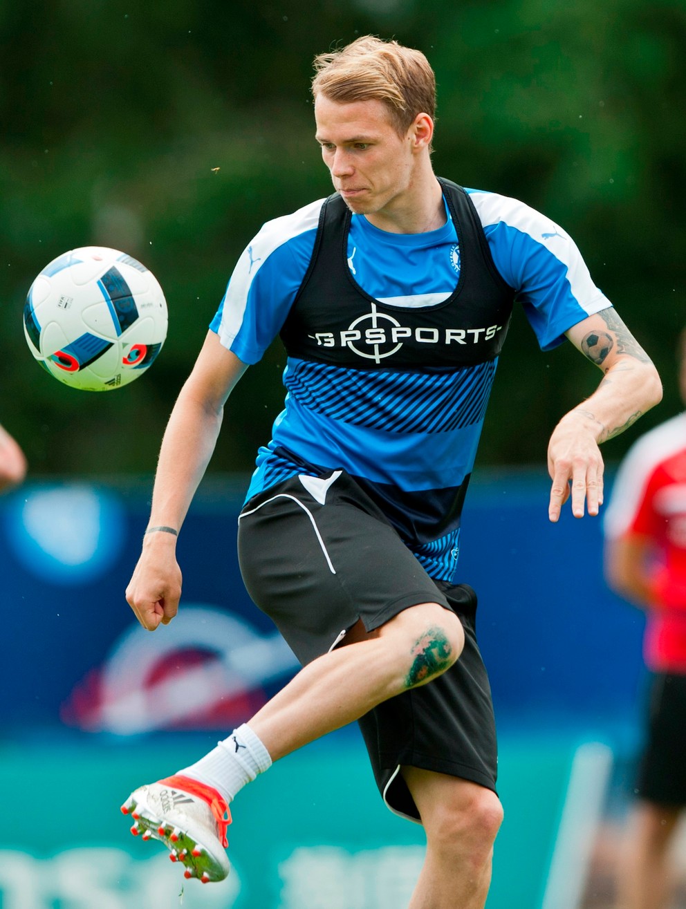 Dudov tréningový proces súčasné udalosti nenarušili.