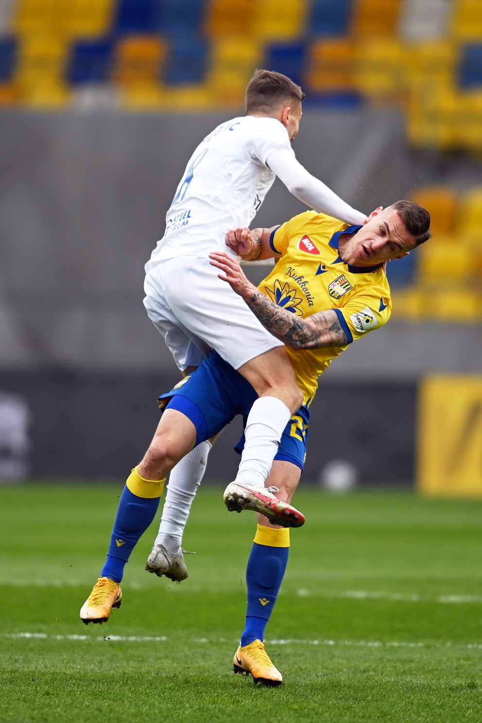 Dominik Kružliak (vpravo) dal svoj druhý ligový gól za Dunajskú Stredu.