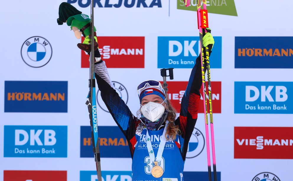 Markéta Davidová oslavuje prvý seniorský titul majsterky sveta vo vytrvalostných pretekoch. 