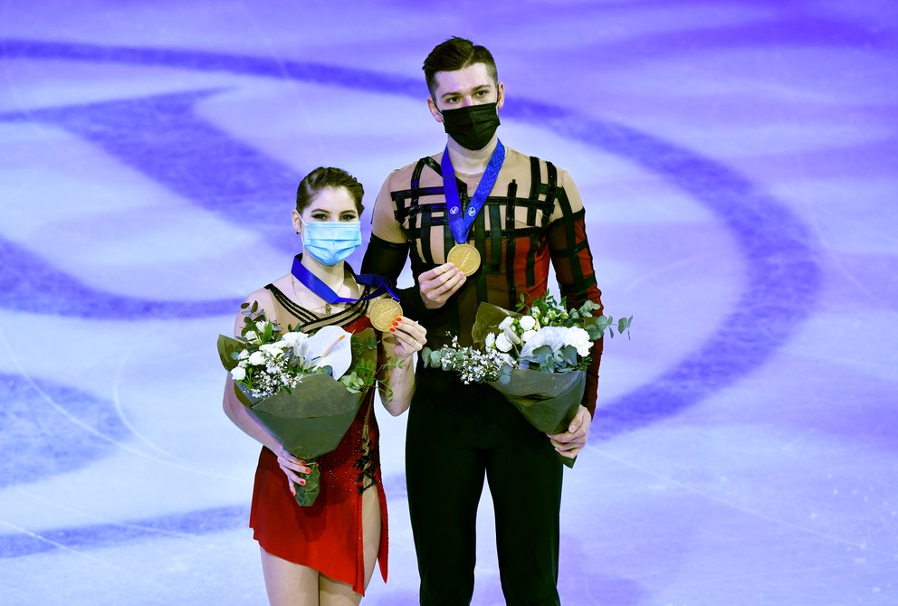 Noví majstri sveta vo športových dvojiciach: Anastasia Mišinová a Alexander Gaľamov.