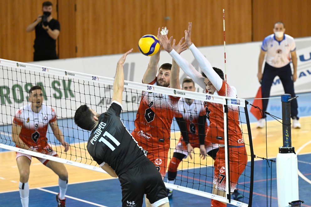 Komárno vo štvrťfinále vyradilo Svidník, v semifinále Prešov a vo finále zdolalo Myjavu.