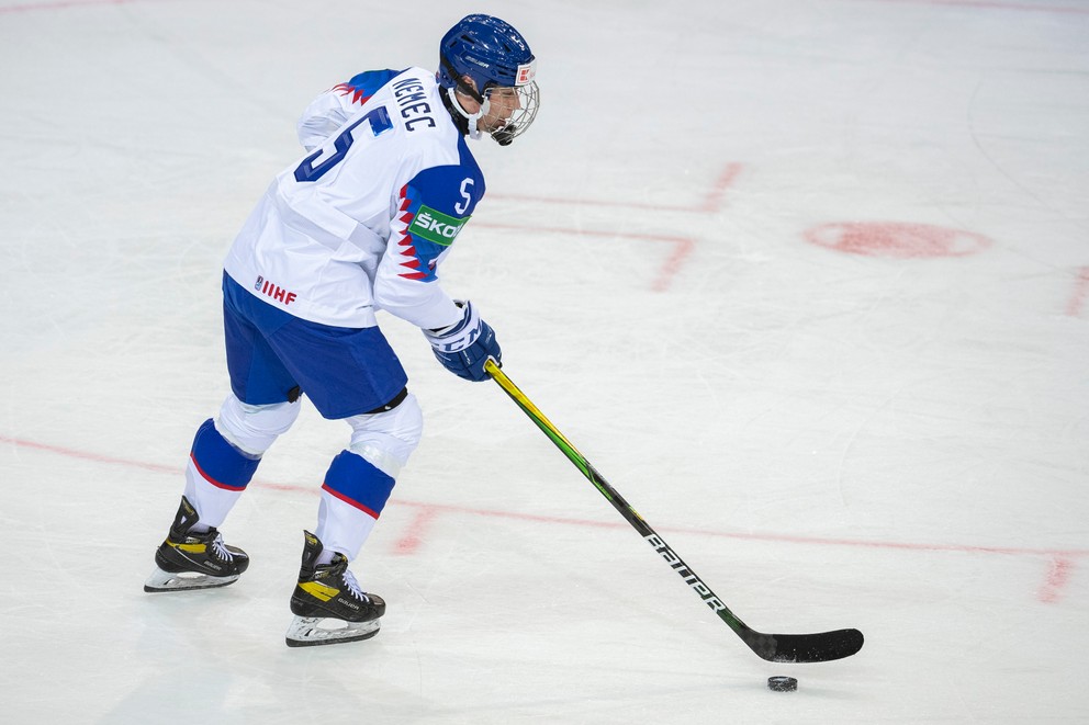 Šimon Nemec v zápase Slovensko - Bielorusko na MS v hokeji 2021.