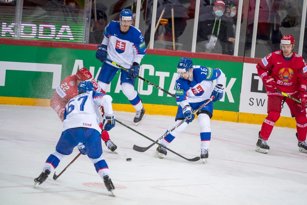 Momentka zo zápasu Slovensko Bielorusko na MS v hokeji 2021.