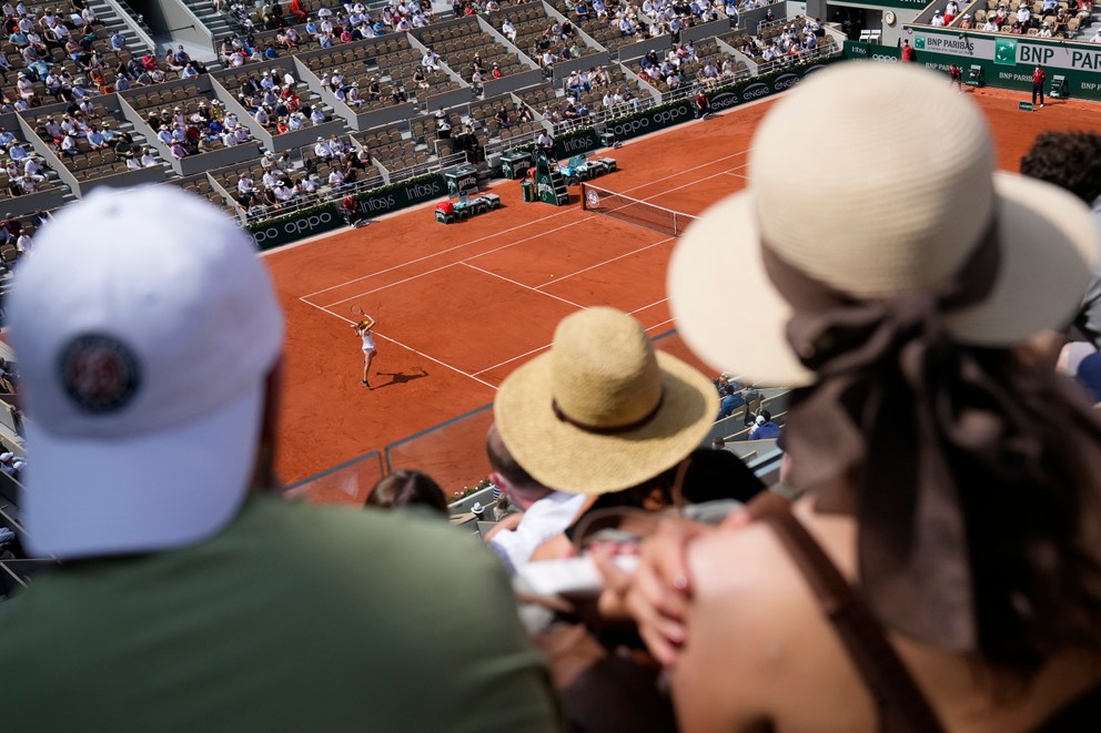 Diváci v obmedzenom počte mohli na kurte Philippe Chatriera sledovať finále žien na Roland Garros 2021.