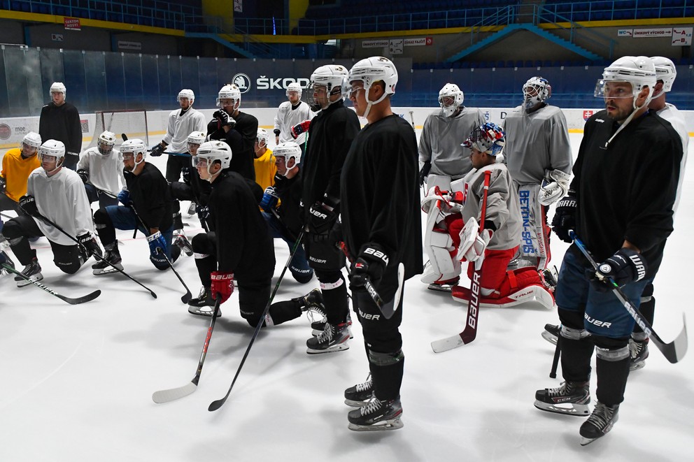 Hokejisti Spišskej Novej Vsi na prvom tréningu na ľade pred vstupom do Tipos extraligy.