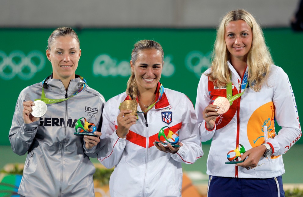 Medailistky z Rio de Janeiro 2016 - strieborná Angelique Kerberová, zlatá Monica Puigová a bronzová Petra Kvitová.