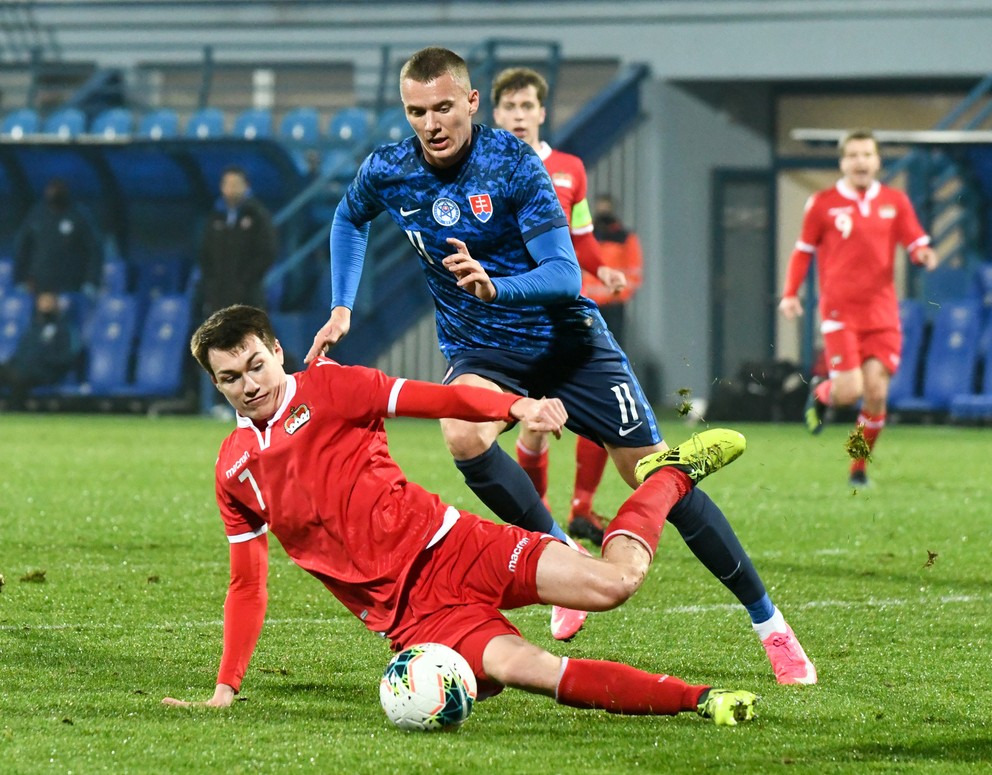 Ladislav Almási v drese reprezentácie.