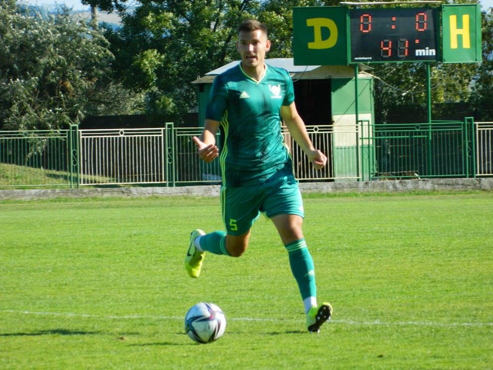 Legionár v službách Marcelovej Aleksandr Luzin z Krasnodaru zápas v Nových Zámkoch pre červenú kartu nedohral a proti Imeľu nenastúpi.