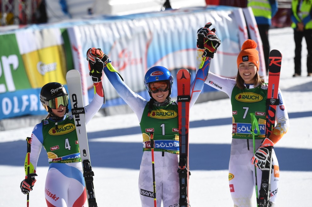 Obrovský slalom v Söldene 2021 vyhrala Mikaela Shiffrinová. 