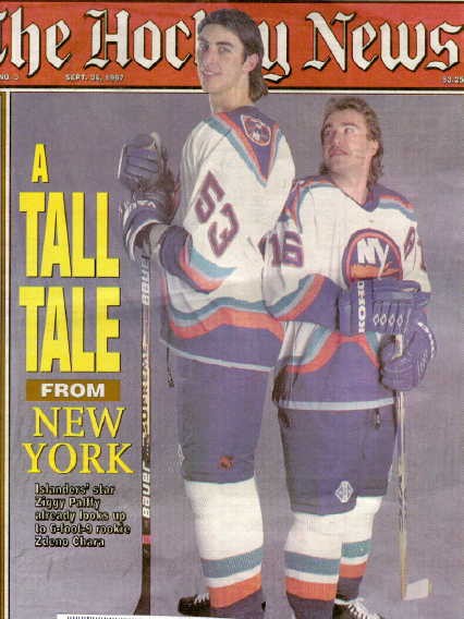 Obálka magazínu The Hockey News zo septembra 1997 so Zdenom Chárom a Žigmundom Pálffym, spoluhráčmi  z New York Islanders.