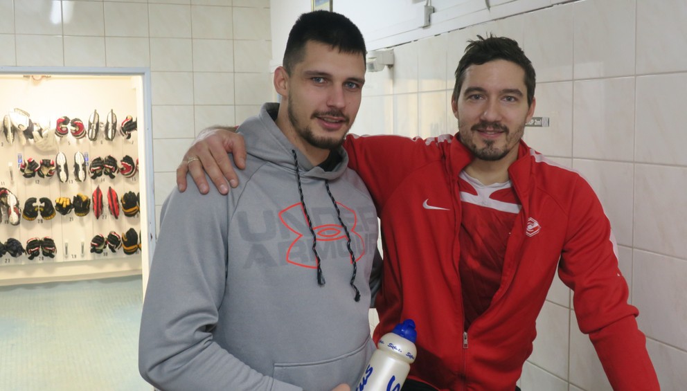 Kamaráti a spoluhráči v prešovskom tíme - Nikita Bespalov (vpravo) a Eduard Šimun.