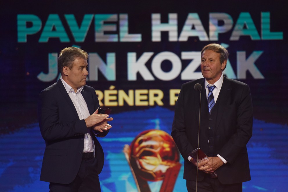 Pavel Hapal a Ján Kozák ako najlepší tréneri v ankete Futbalista roka 2017.