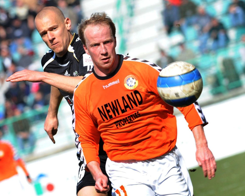 Profesionálnu kariéru ukončil Ján Šlahor v drese FC Senec.