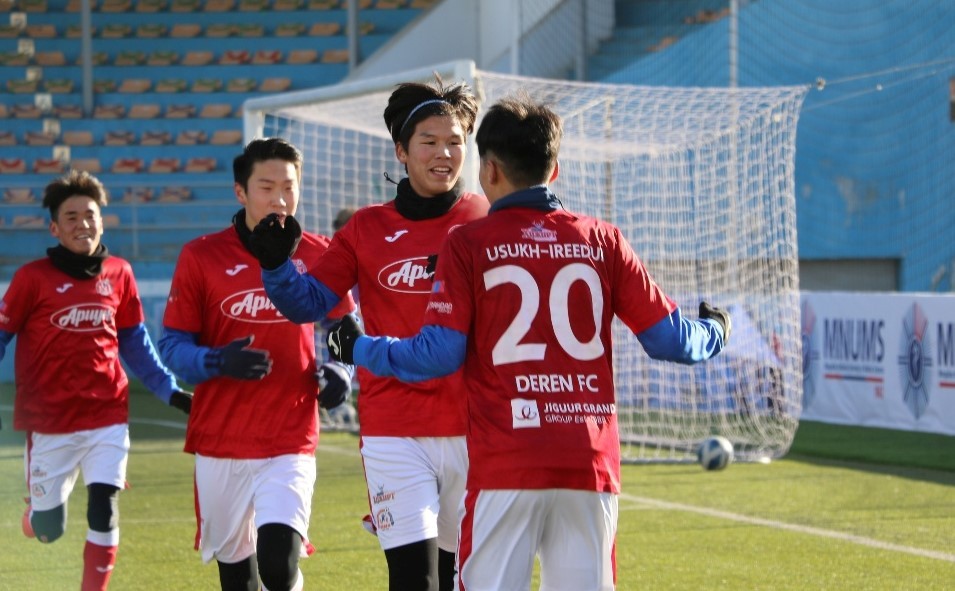 Novým pôsobiskom Mareka Fabuľa bude mongolský FC Deren.