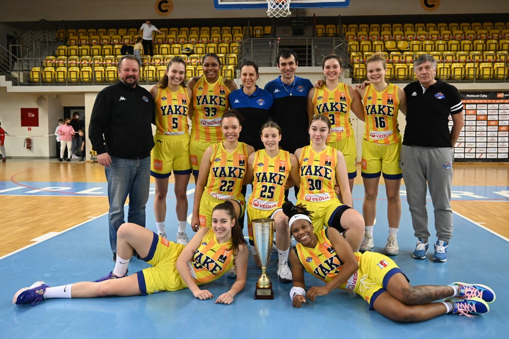 Basketbalistky Young Angels Košice si v sezóne 2021/22 zahrali vo finále Federálneho pohára proti Hradcu Králové.