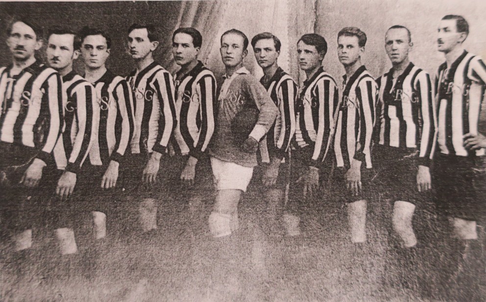 Prvá futbalová jedenástka BSC Bardejov - rok 1922.
