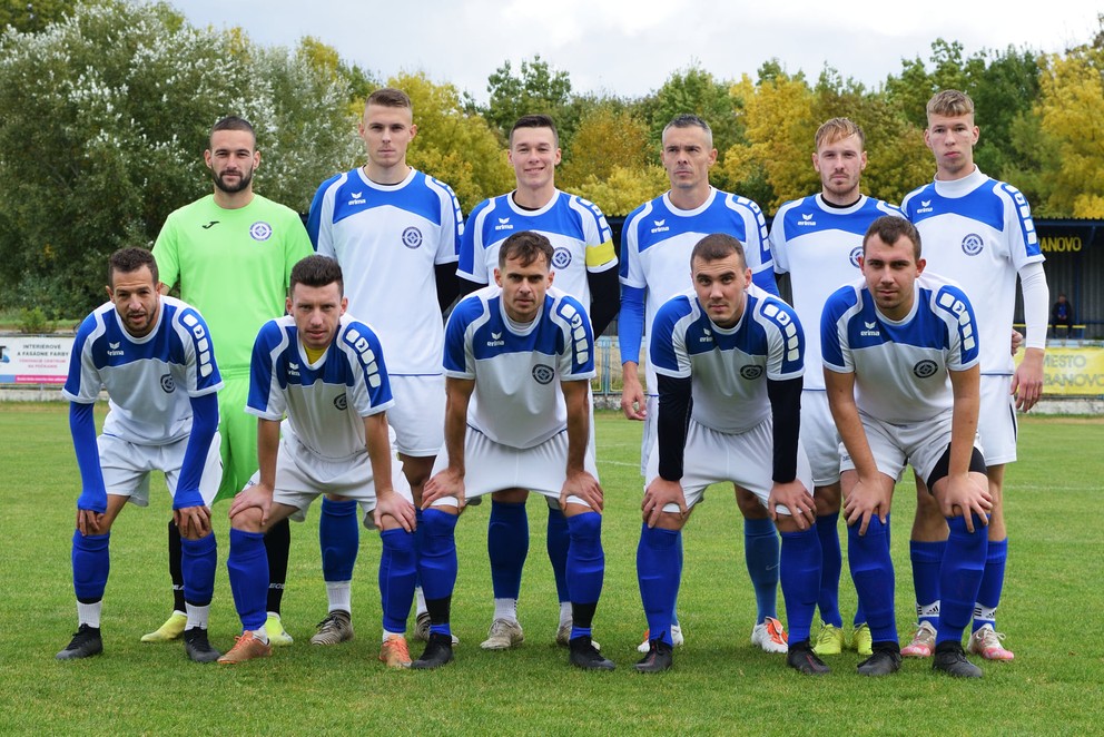 FK Kolárovo hrá štvrtú ligu rekordných 24 sezón.
