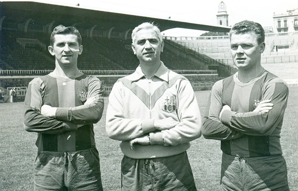 V strede Ferdinand Daučík ako tréner FC Barcelona a vpravo Ladislav Kubala.