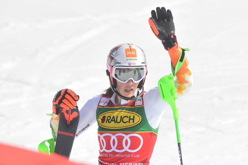 Petra Vlhová po slalome v Courchevel/Méribel 2022.