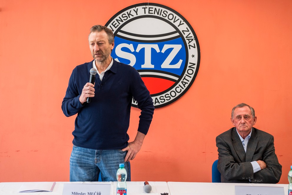 Miloslav Mečíř (vľavo) a prezident Slovenského tenisového zväzu Tibor Macko.