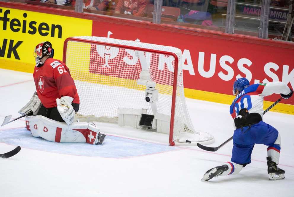 Tomáš Tatar nepremenil veľkú šancu v zápase proti Švajčiarsku. 