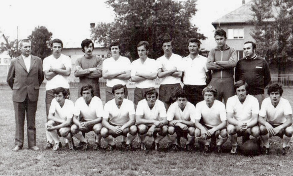 Mužstvo, ktoré sa v sezóne 1971/1972 pričinilo o postup do krajských majstrovstiev.