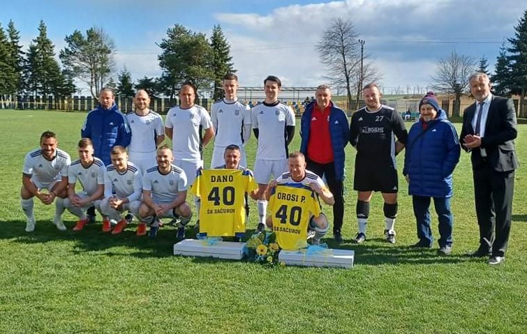 Sačurovské mužstvo tvorí mix skúsených futbalistov a talentovaných mladíkov.