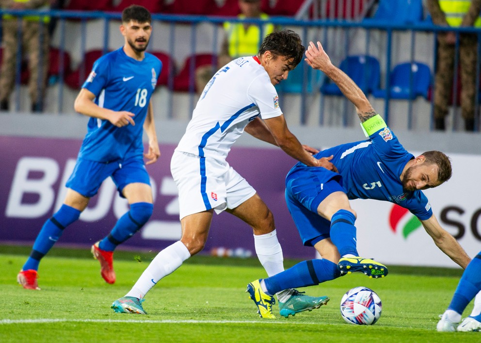 David Strelec v zápase Azerbajdžan - Slovensko v Lige národov.