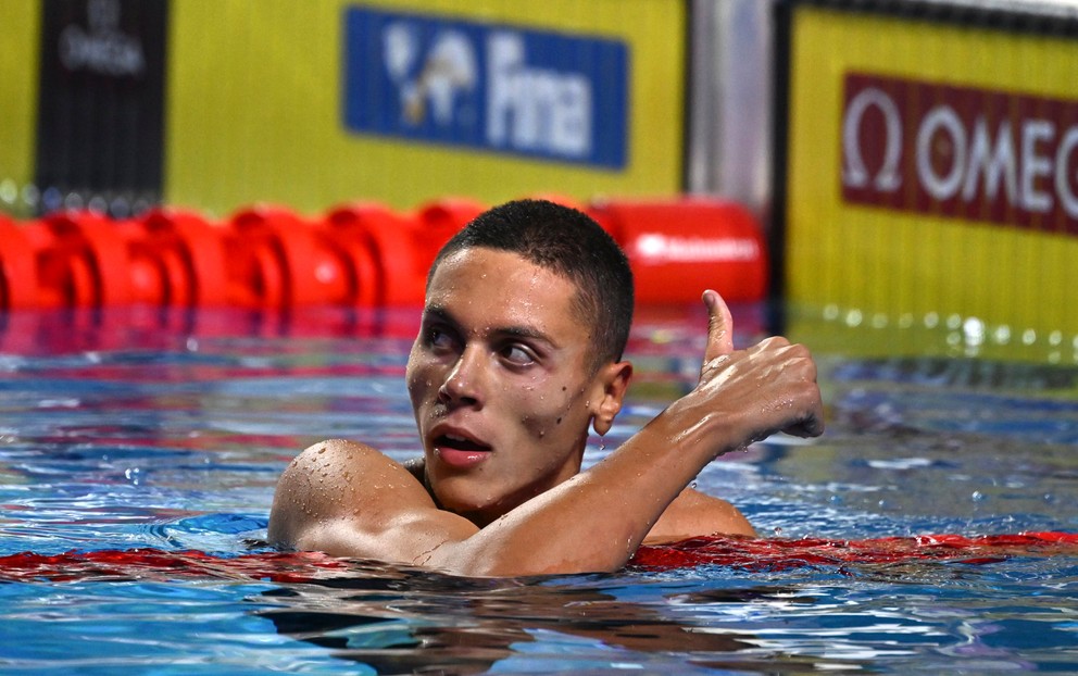 Rumunský plavec David Popovici.