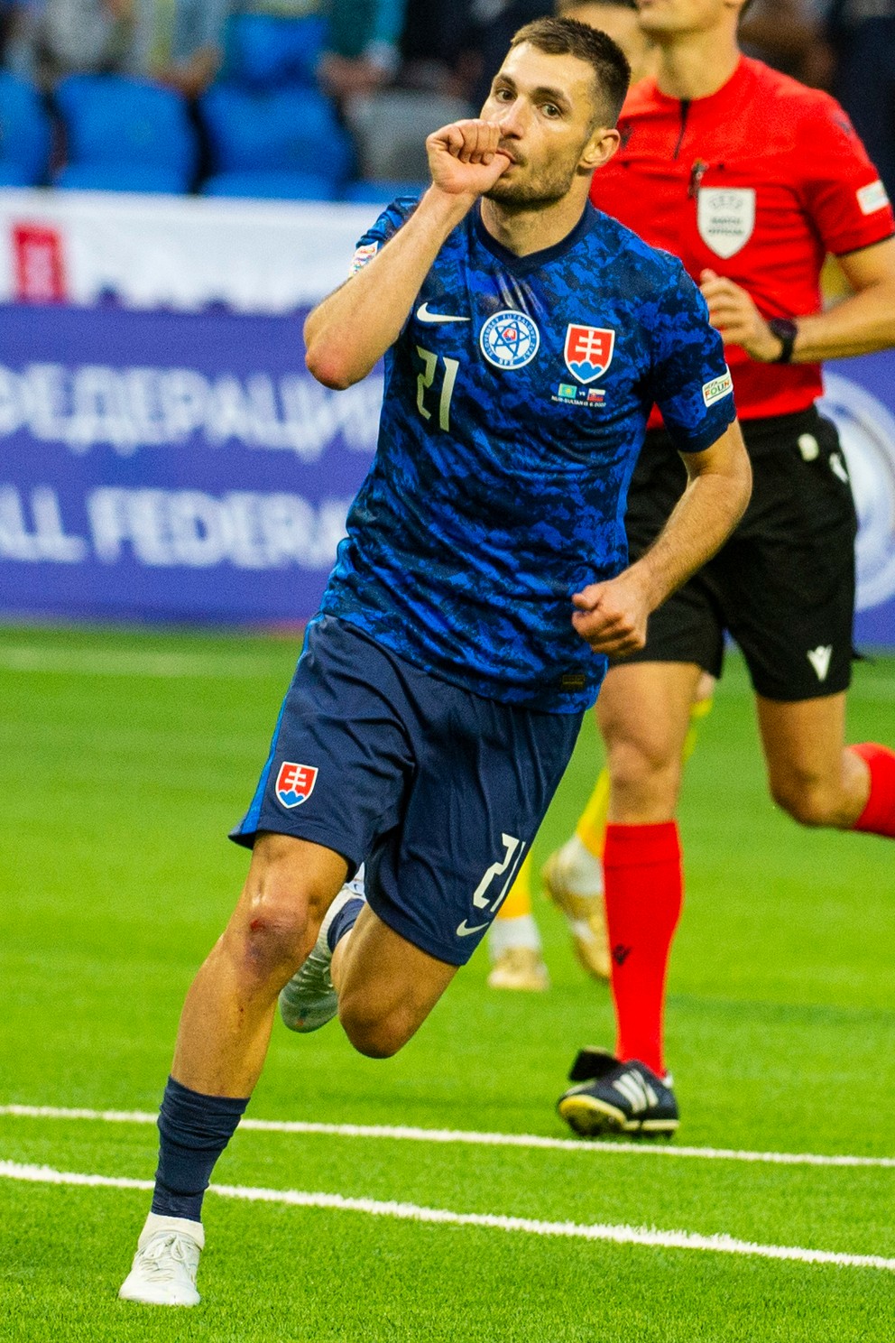 Matúš Bero sa teší po strelenom góle v zápase Kazachstan - Slovensko v Lige národov.