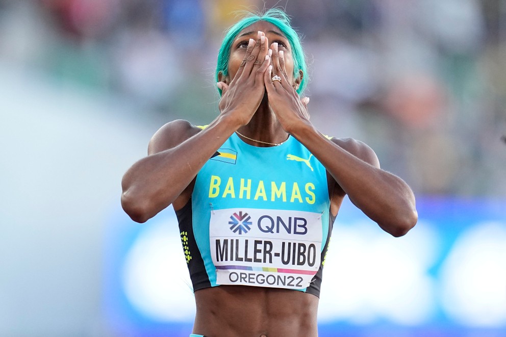 Konečne zlato! – tešila sa víťazka behu na 400 m Shaunae Millerová-Uibová. 
