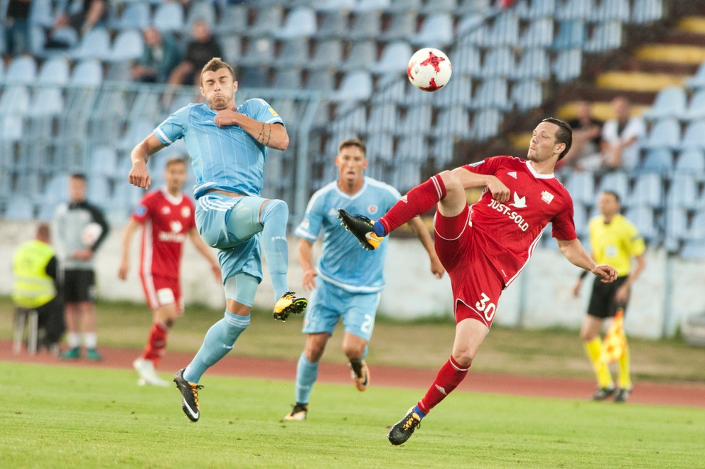 Alexandar Čavrič v zápase Slovan Bratislava - Lyngby BK.