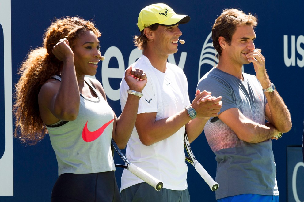 Roger Federer a jeho veľký rival Rafael Nadal na fotografii z roku 2013 aj so Serenou Williamsovou.