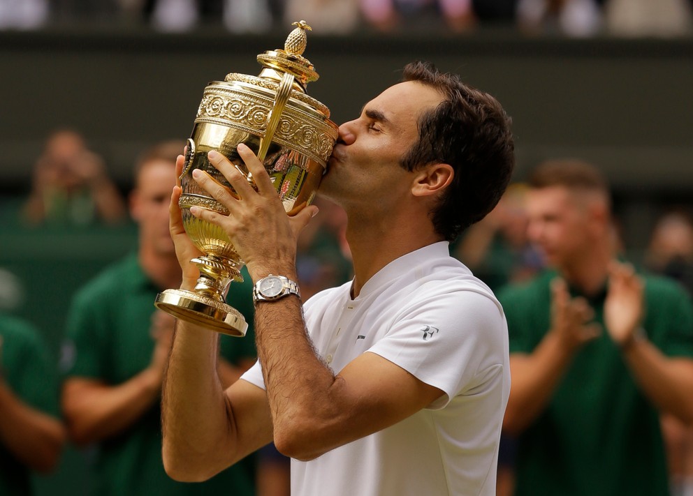Roger Federer a jeho posledný wimbledonský titul v kariére z roku 2017.
