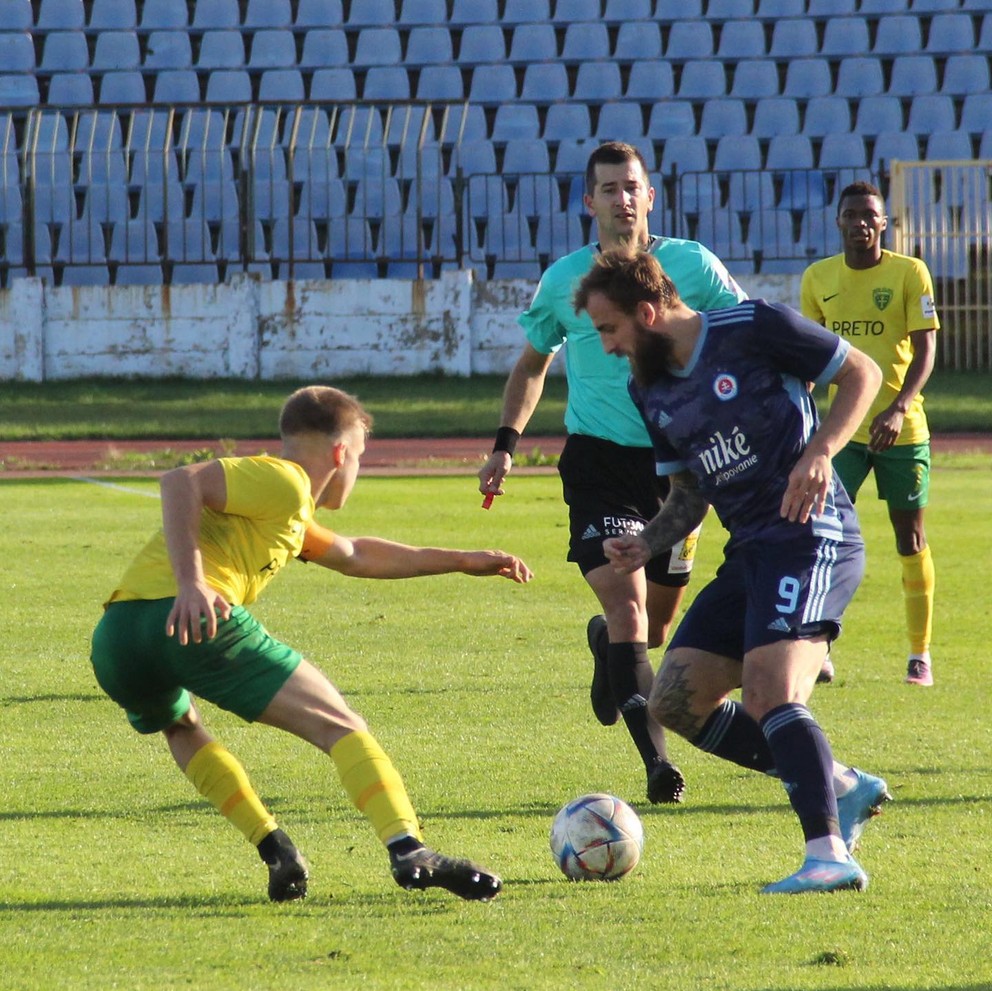 Za minulé sezóny si v B-tíme Slovana Bratislava zahral aj Žan Medved, ktorý je dnes súčasťou Košíc.