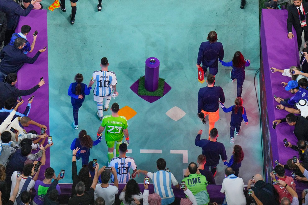 Momentka zo zápasu Argentína - Chorvátsko v semifinále MS vo futbale 2022.