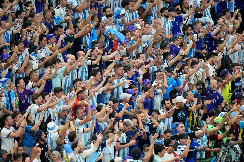 Argentínski fanúšikovia v semifinále MS vo futbale 2022.