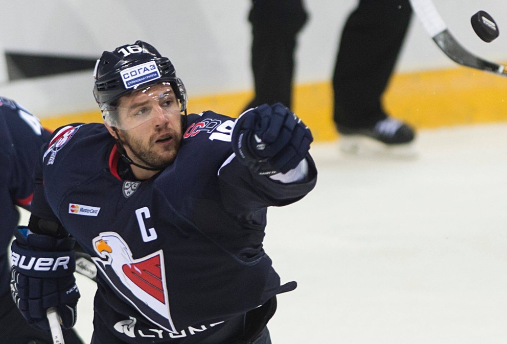 Andrej Meszároš ako kapitán HC Slovan Bratislava.