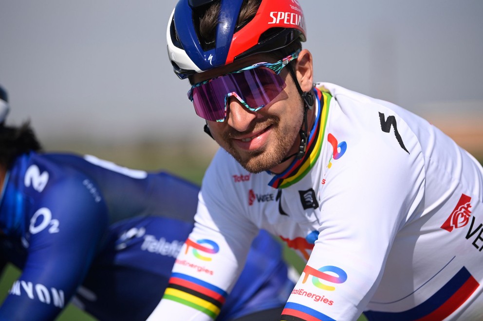 Peter Sagan sa usmieva pred štartom  114. ročníka pretekov Miláno - San Remo.