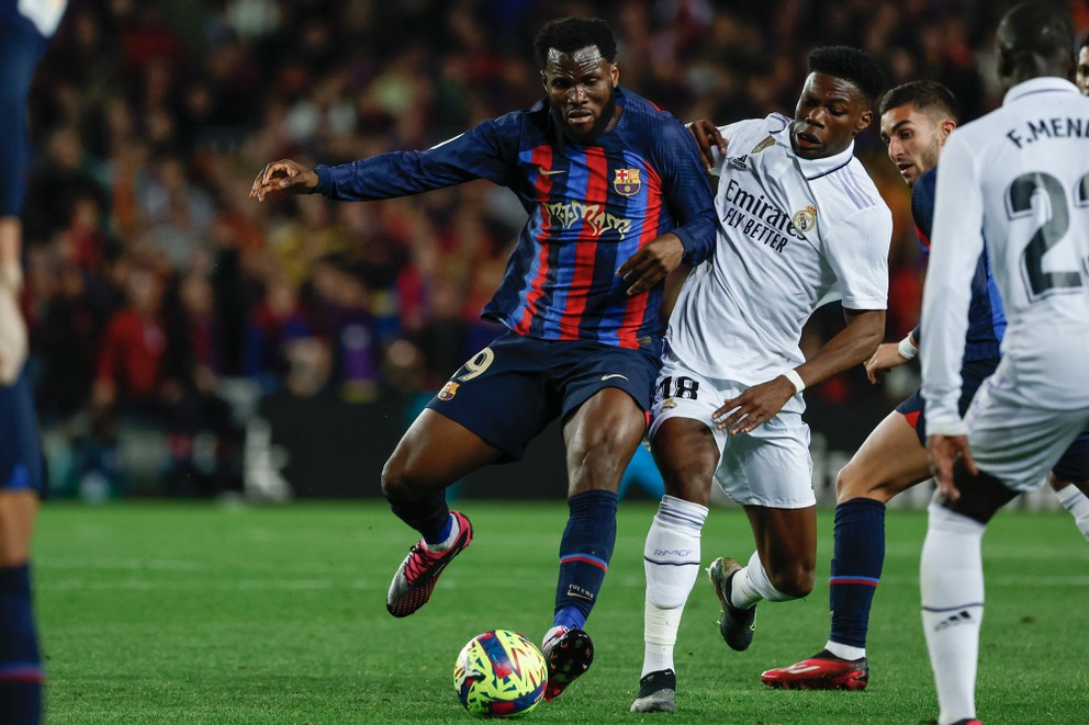 Franck Kessie rozhodol o výhre Barcelony nad Realom v El Clásicu.