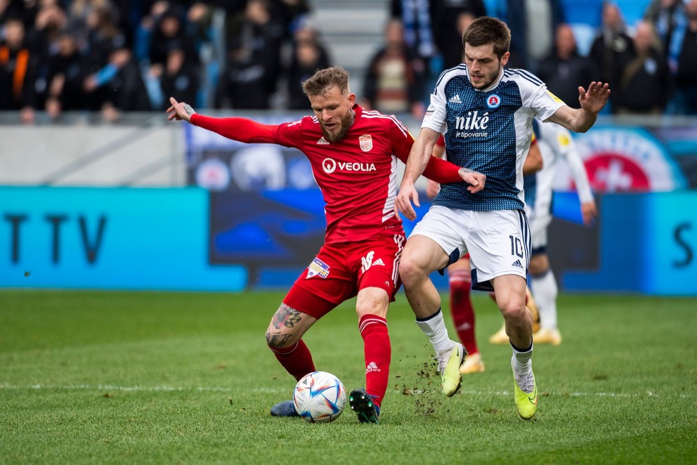 Branislav Ľupták (Banská Bystrica) a Giorgi Čakvetadze (Slovan).