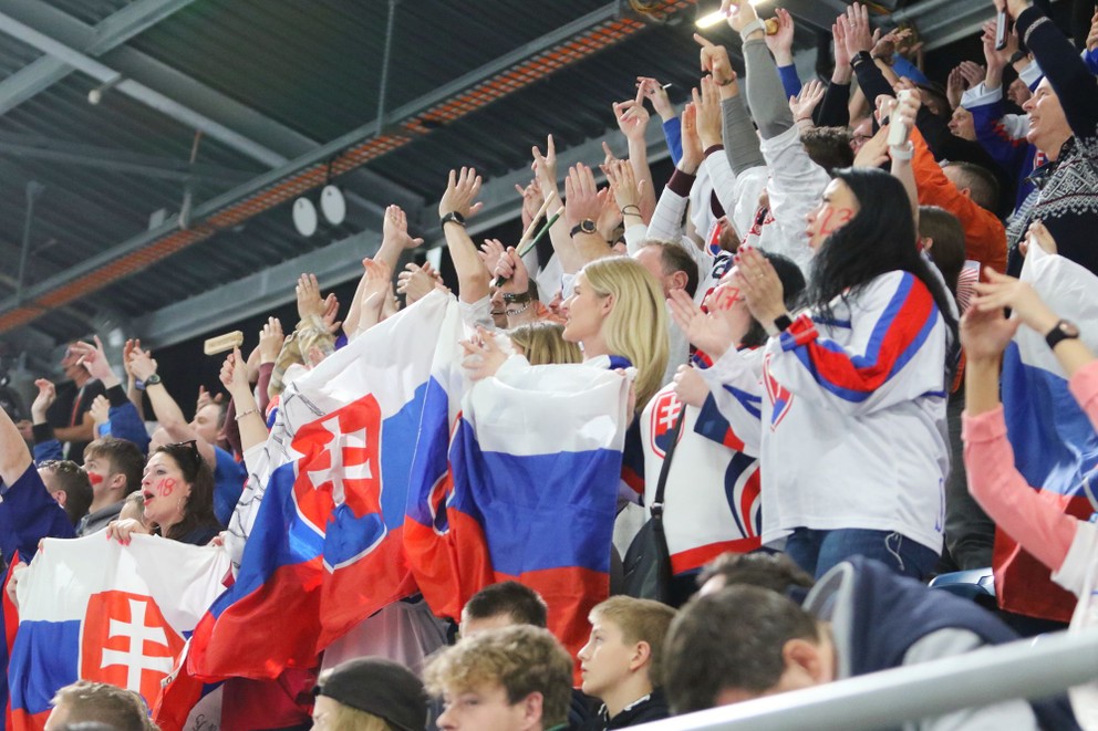 Fanúšikovia počas zápasu Kanada - Slovensko na MS do 18 rokov 2023.